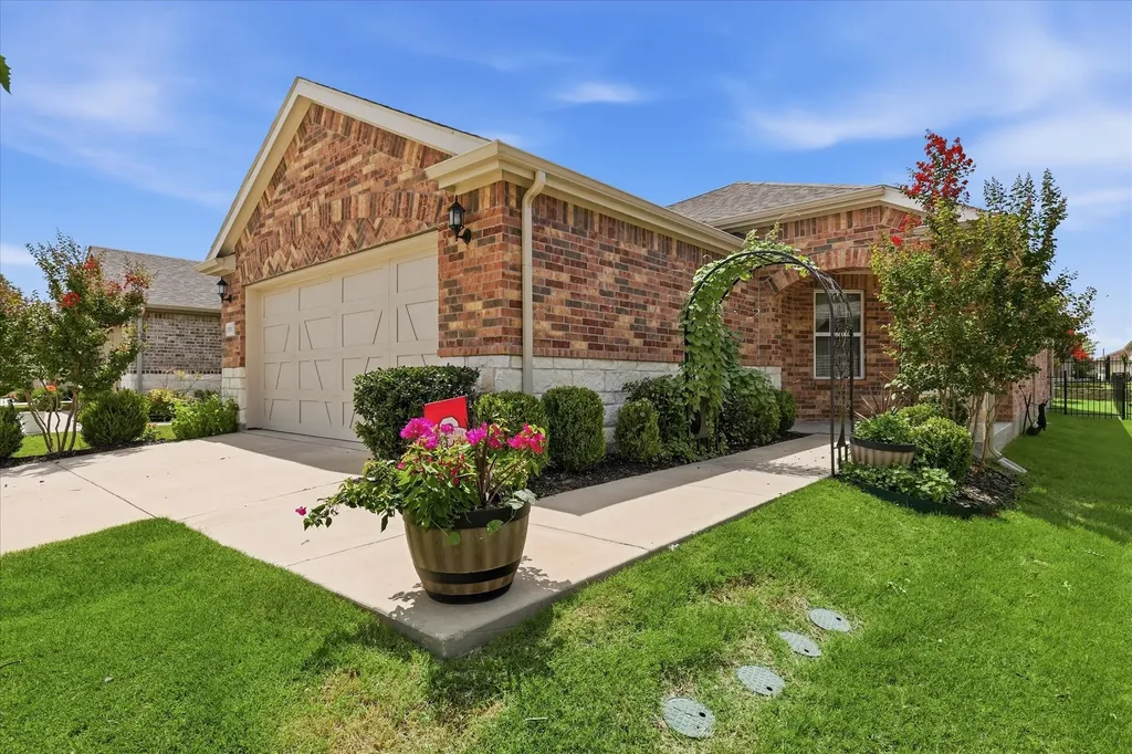 1256 Eagle Lane Little Elm TX 76227