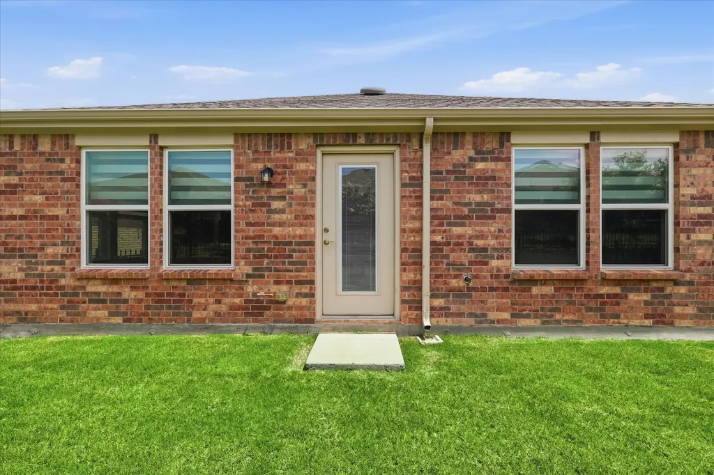 1256 Eagle Lane Little Elm TX 76227