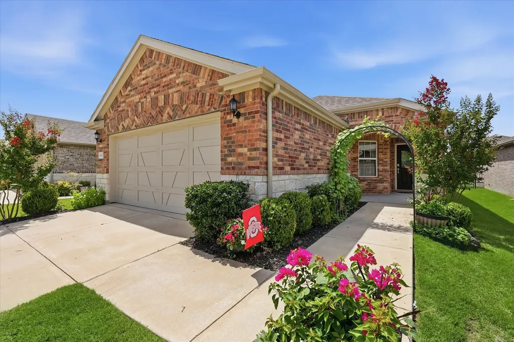 1256 Eagle Lane Little Elm TX 76227