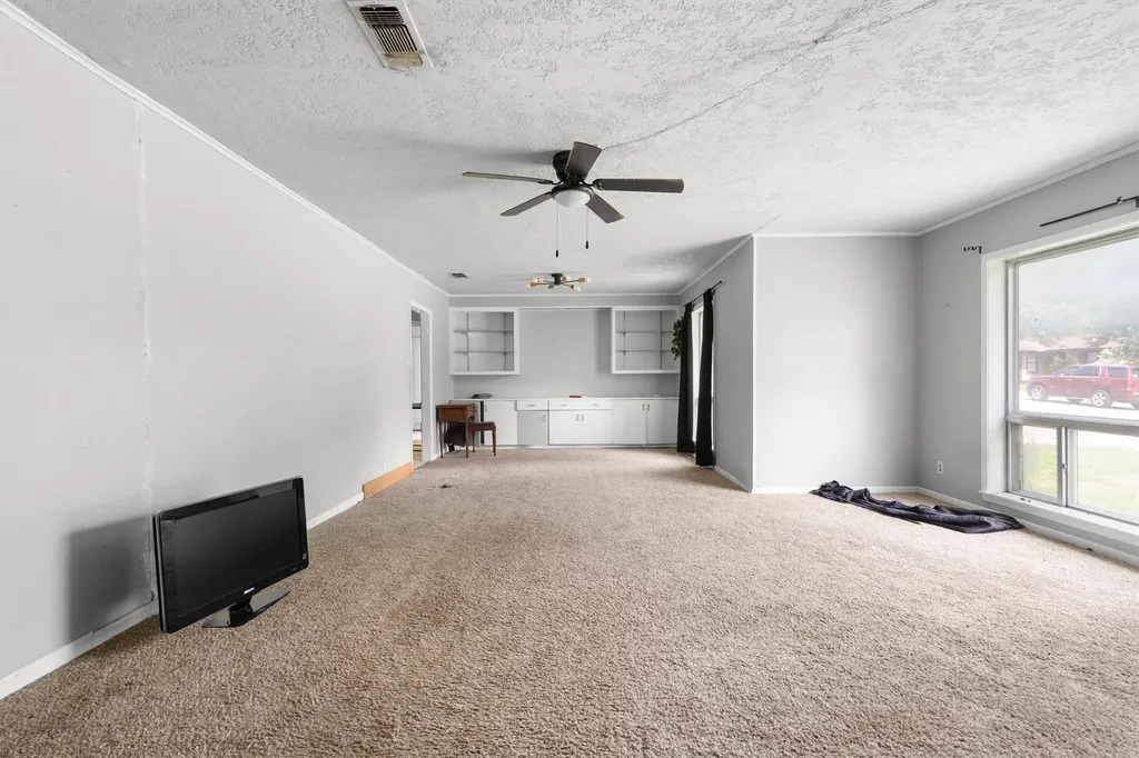 1819 Panhandle Street Denton TX 76201