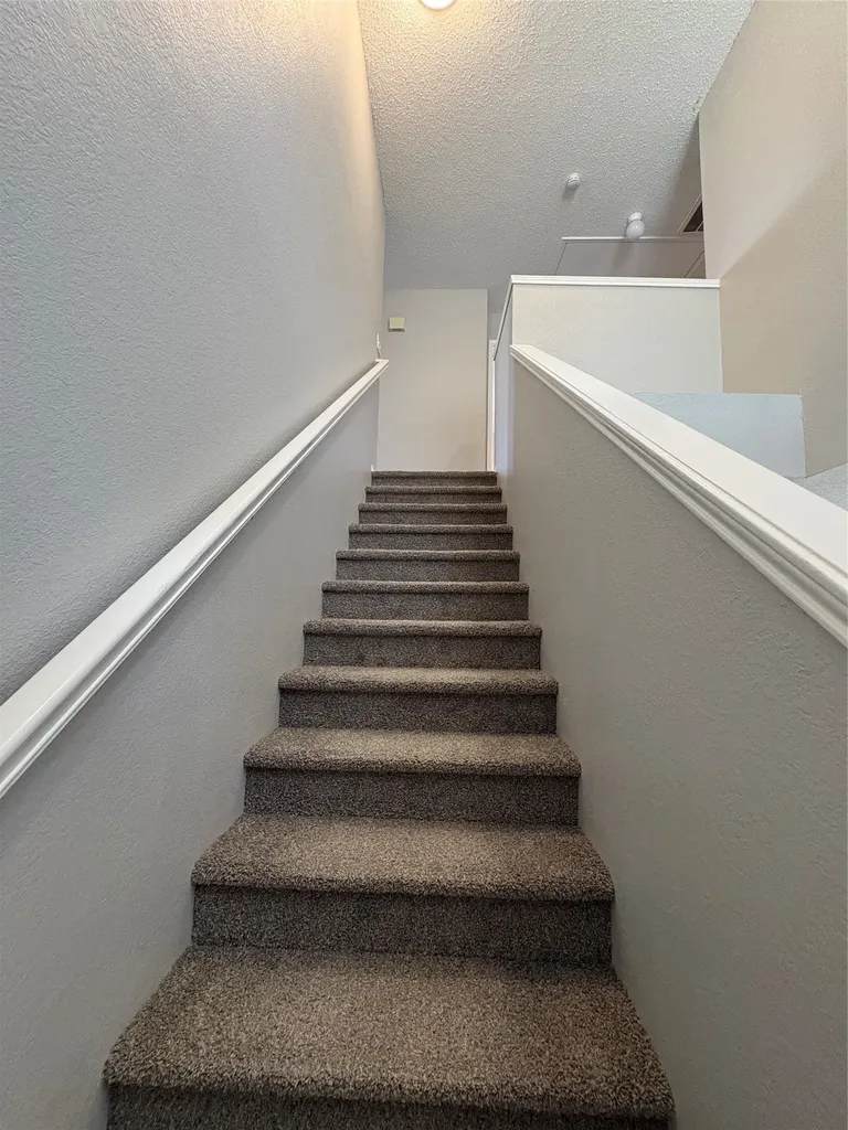 1817 Berkeley Drive Glenn Heights TX 75154