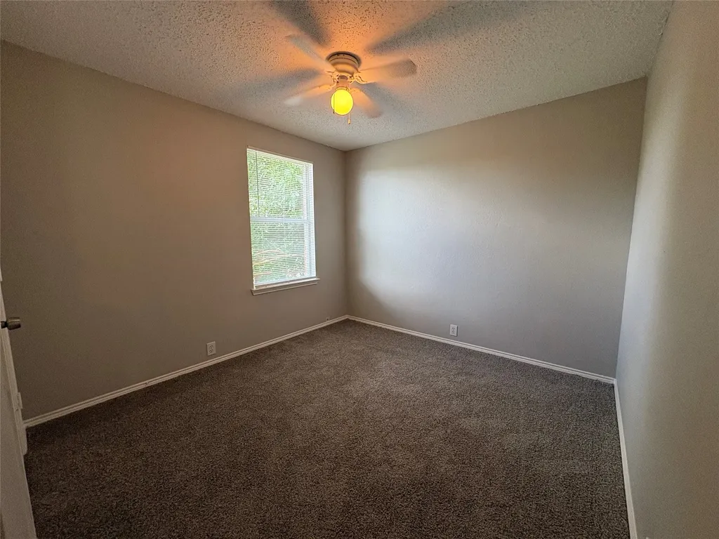 1817 Berkeley Drive Glenn Heights TX 75154