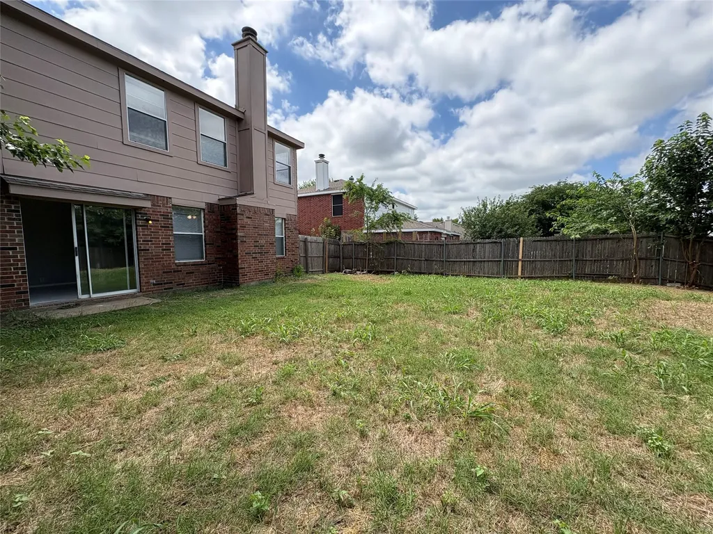 1817 Berkeley Drive Glenn Heights TX 75154