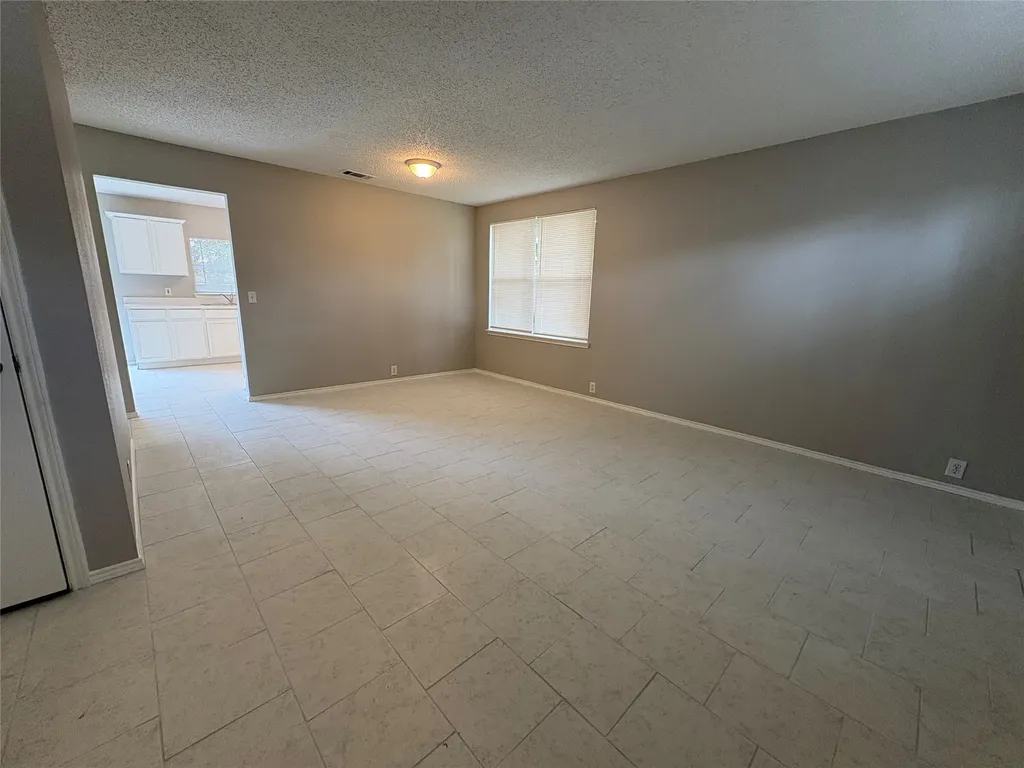 1817 Berkeley Drive Glenn Heights TX 75154