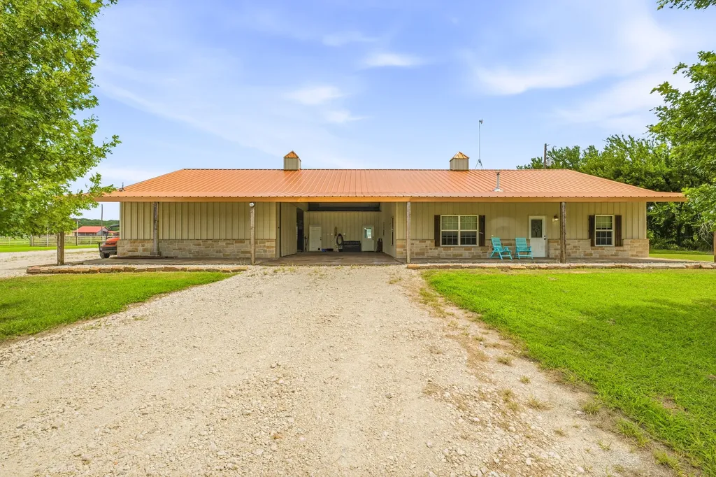 2400 Horsemans Drive Stephenville TX 76401