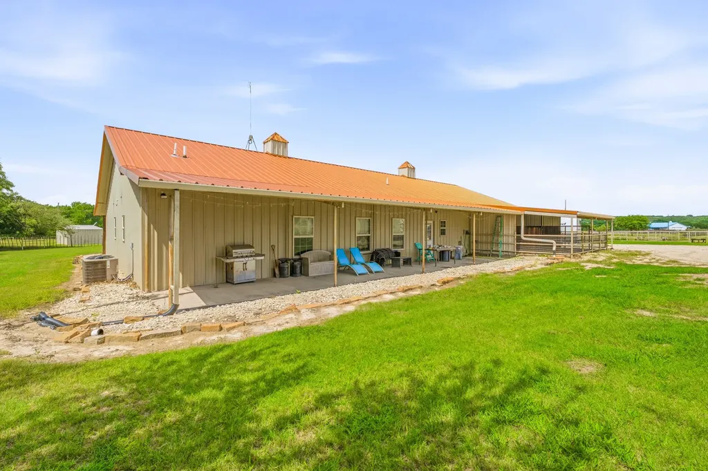 2400 Horsemans Drive Stephenville TX 76401