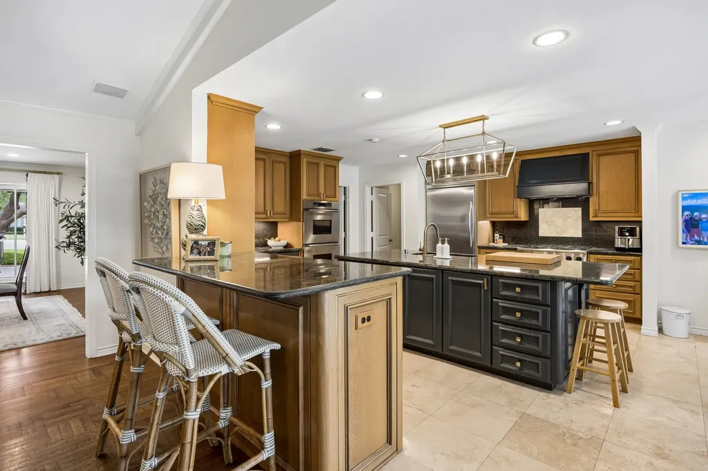 6929 Elmridge Drive Dallas TX 75240