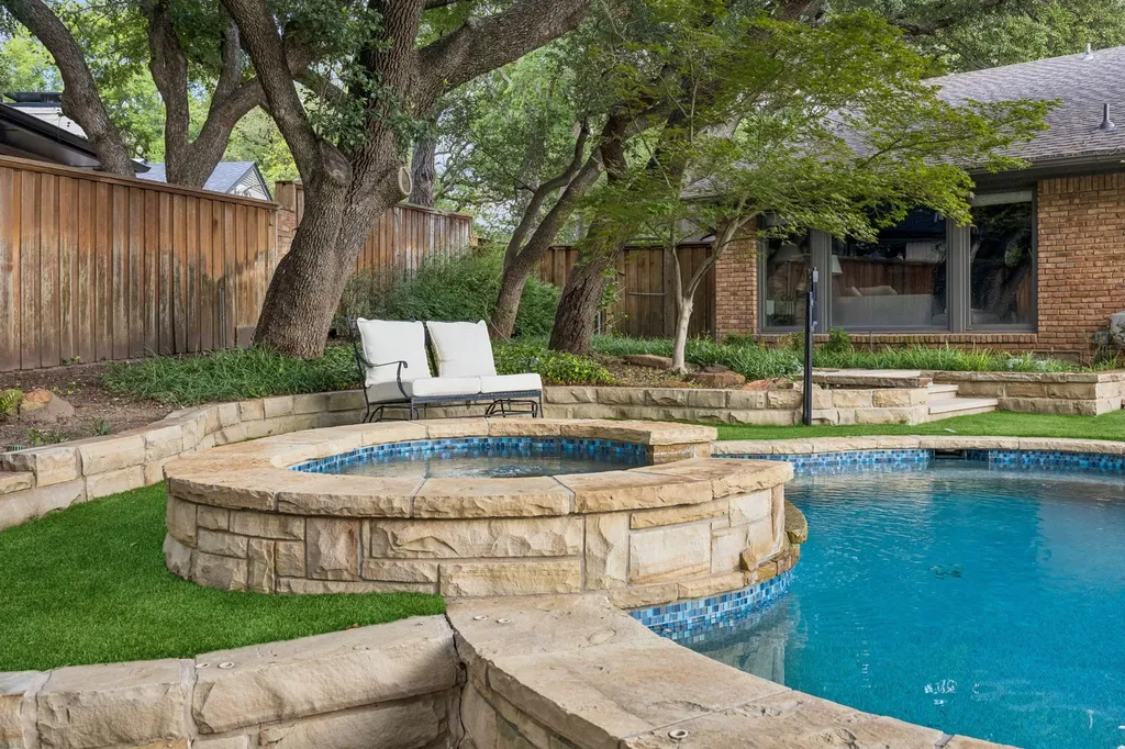 6929 Elmridge Drive Dallas TX 75240