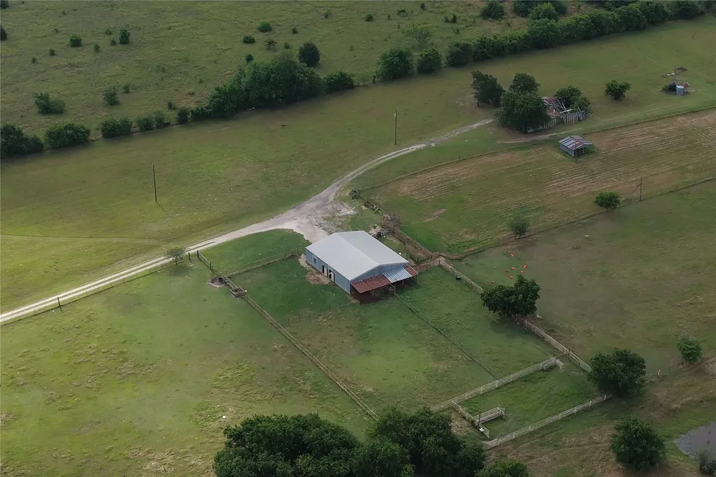 809 Stephenson Road Red Oak TX 75154