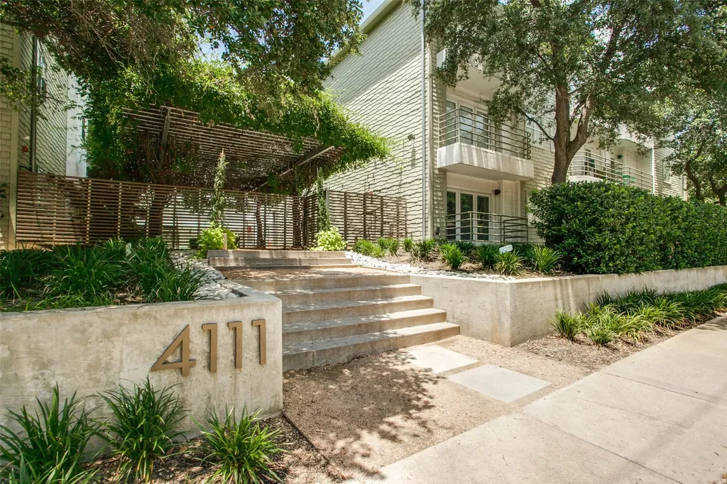 4111 Cole Avenue Dallas TX 75204