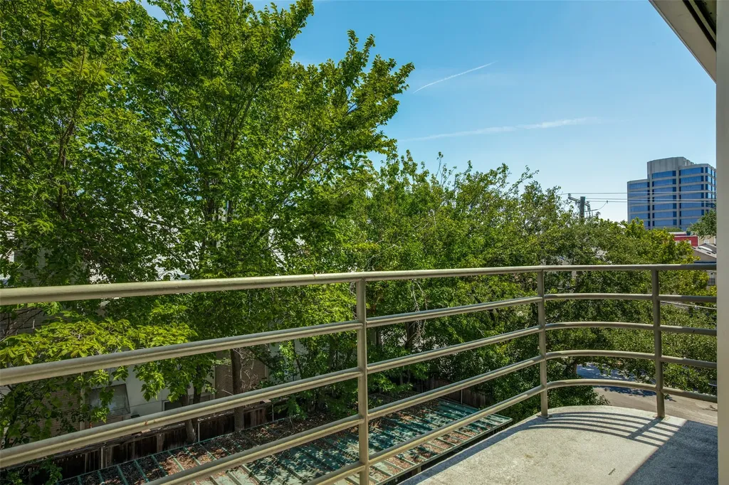 4111 Cole Avenue Dallas TX 75204
