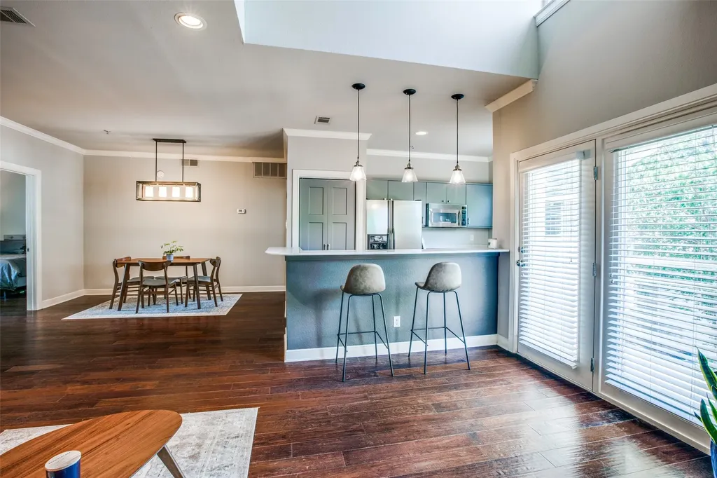 4111 Cole Avenue Dallas TX 75204