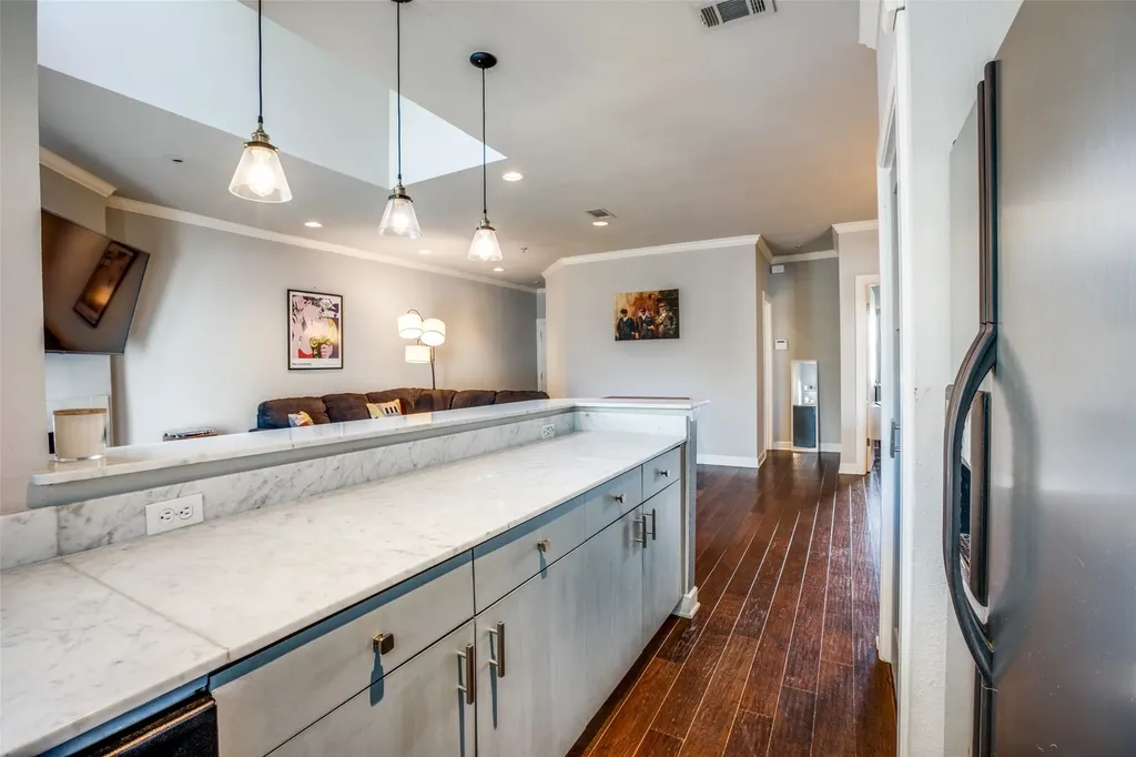 4111 Cole Avenue Dallas TX 75204