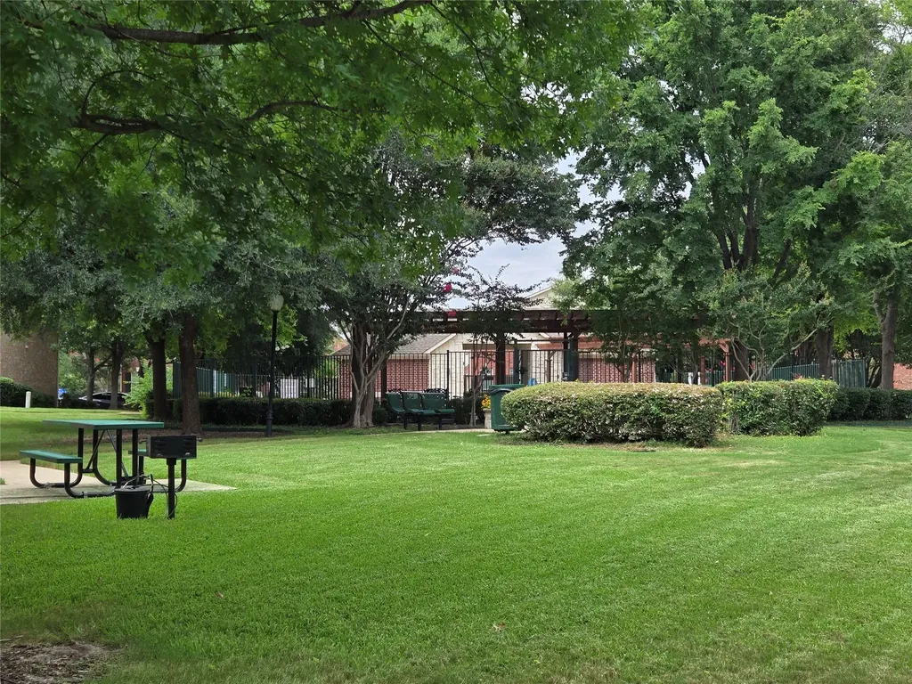 4082 Kyndra Circle Richardson TX 75082