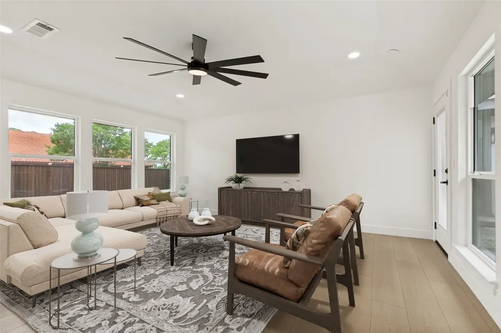 17 Gettysburg Lane Richardson TX 75080