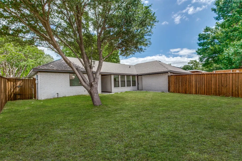 17 Gettysburg Lane Richardson TX 75080