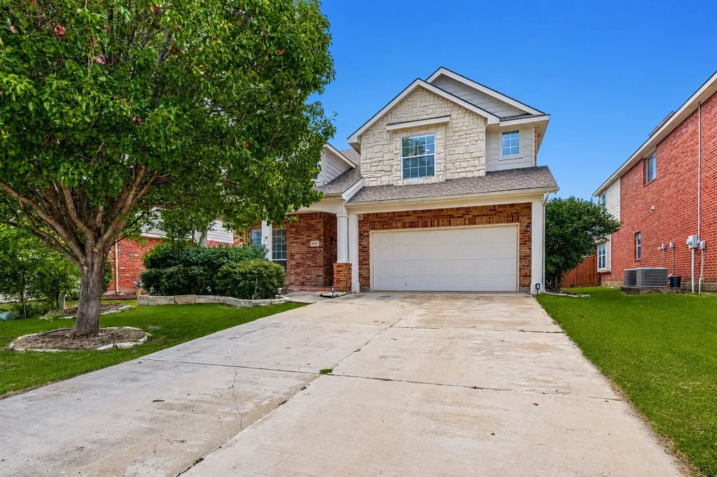 3127 S Camino Lagos Grand Prairie TX 75054