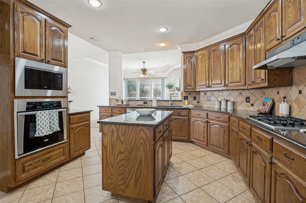 3127 S Camino Lagos Grand Prairie TX 75054