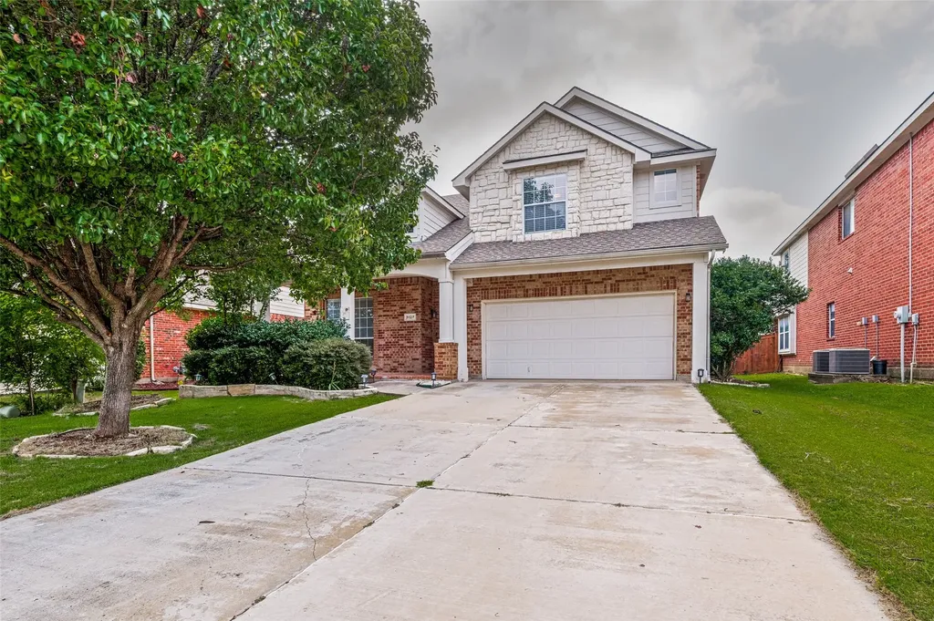 3127 S Camino Lagos Grand Prairie TX 75054