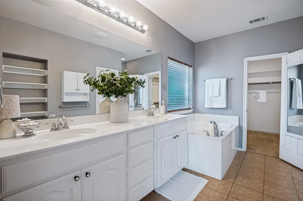 3127 S Camino Lagos Grand Prairie TX 75054