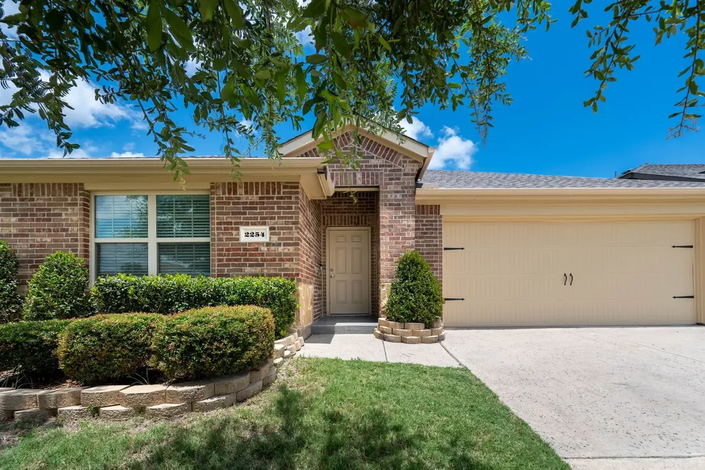 2254 Bryant Lane Fate TX 75189