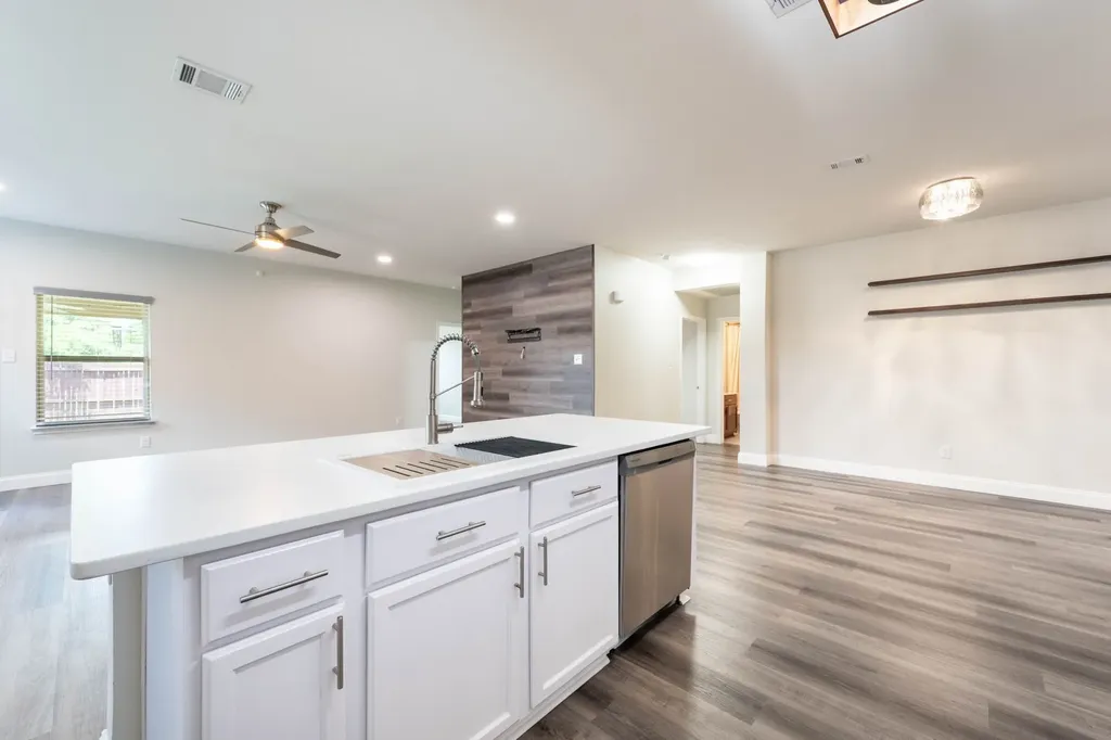 2254 Bryant Lane Fate TX 75189