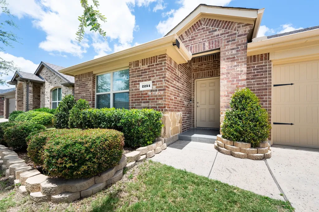 2254 Bryant Lane Fate TX 75189