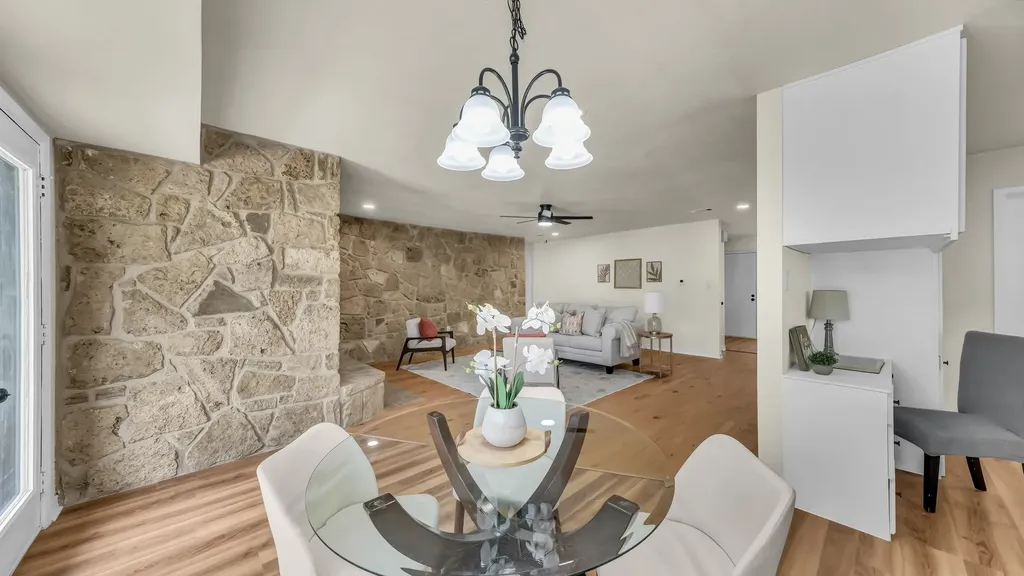 3905 Mountain Vista Drive Granbury TX 76048