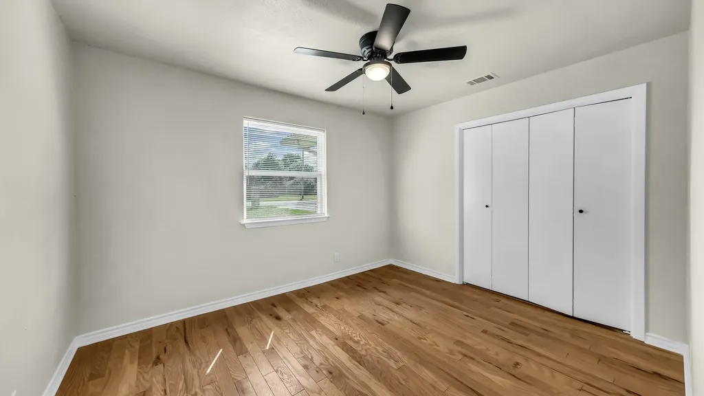 3905 Mountain Vista Drive Granbury TX 76048