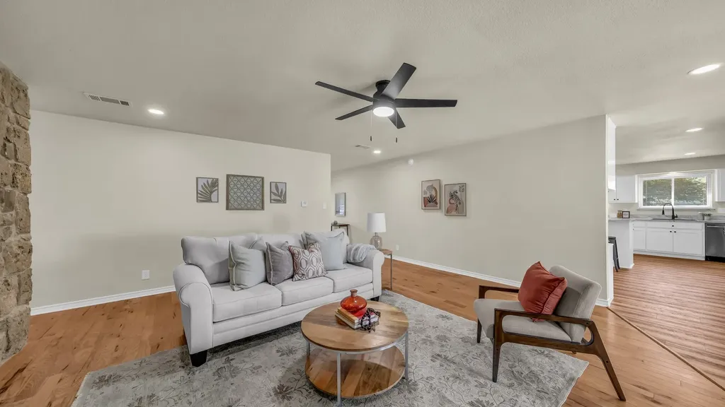 3905 Mountain Vista Drive Granbury TX 76048