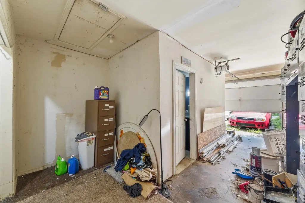 106 E Schreiber Street Garland TX 75040