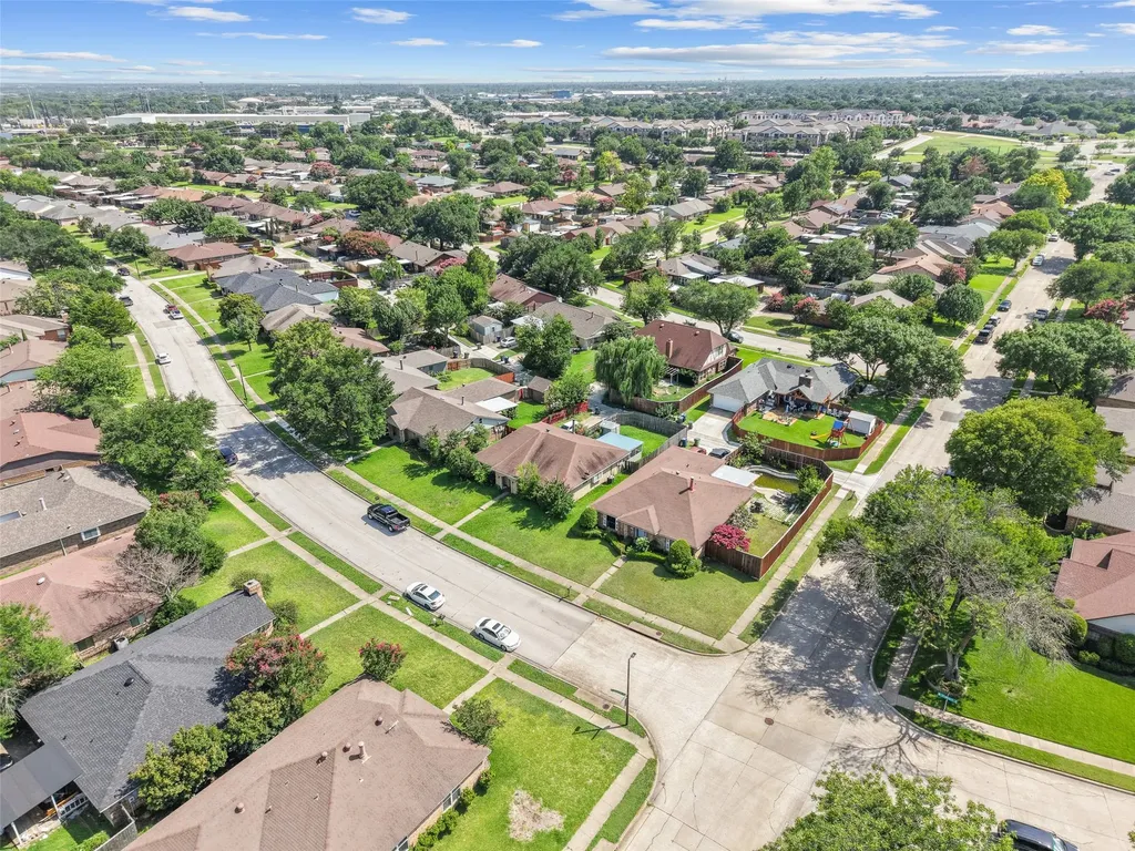 106 E Schreiber Street Garland TX 75040