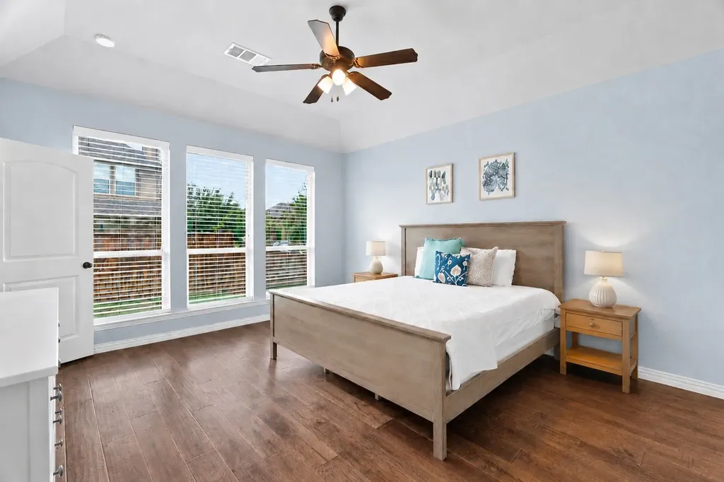 800 Kirby Drive Lantana TX 76226