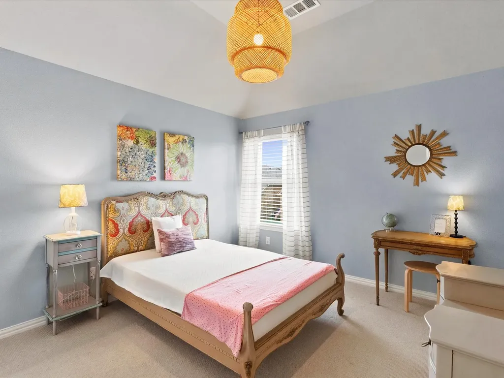 800 Kirby Drive Lantana TX 76226