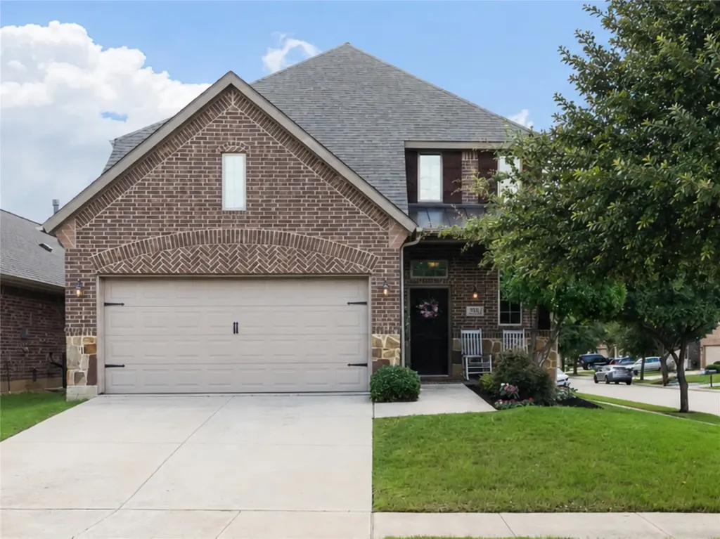 800 Kirby Drive Lantana TX 76226