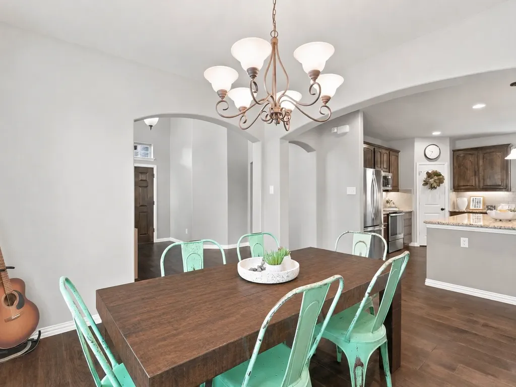 800 Kirby Drive Lantana TX 76226