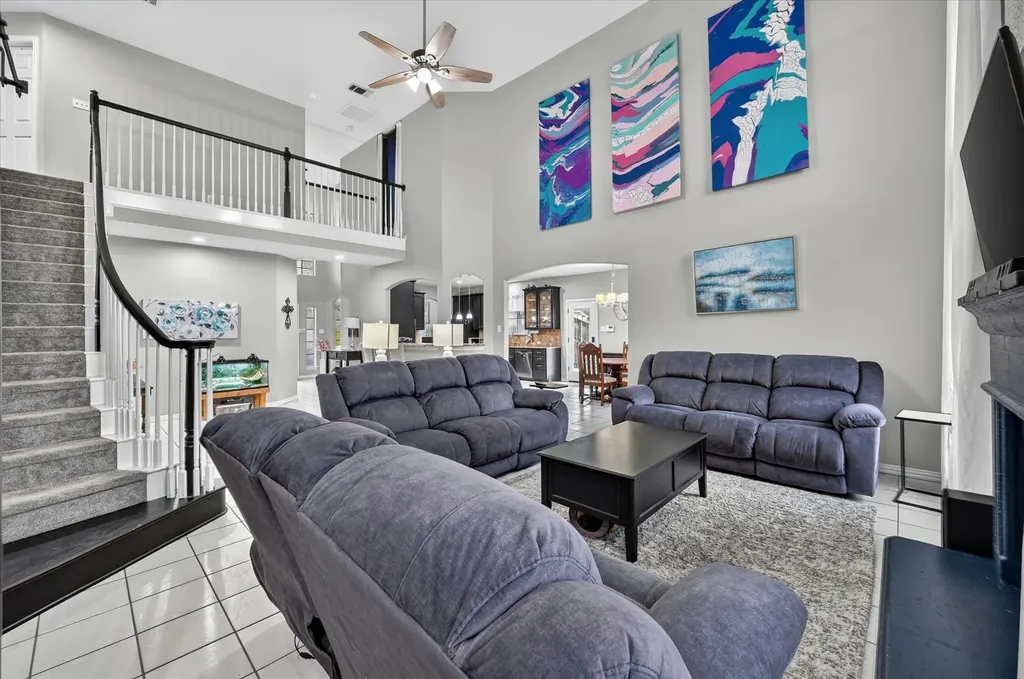 851 Bridle Path Burleson TX 76028