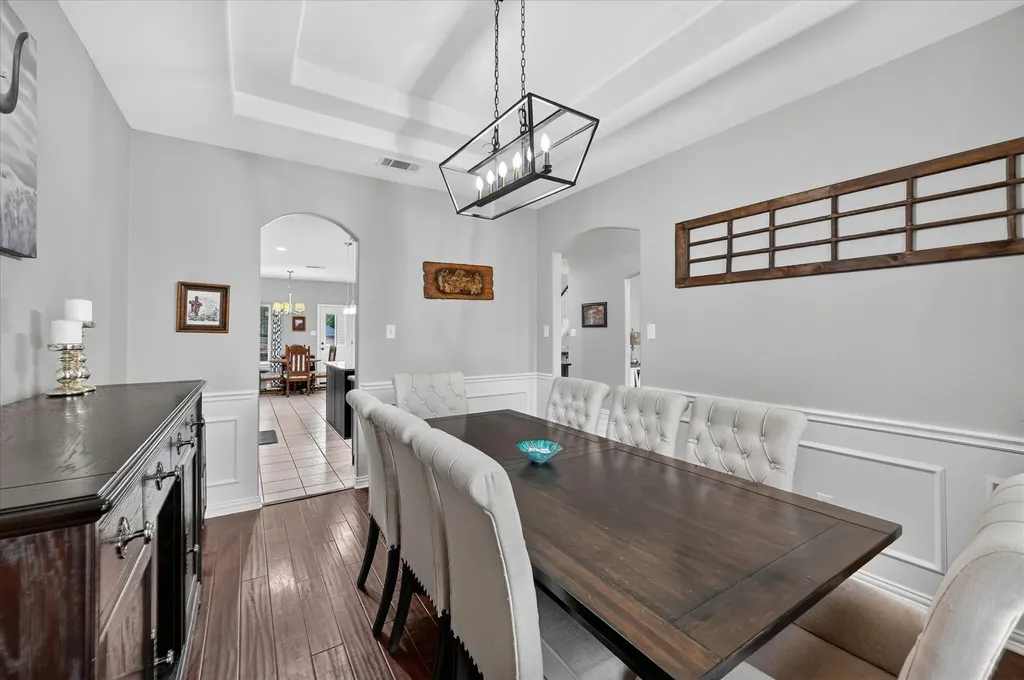 851 Bridle Path Burleson TX 76028
