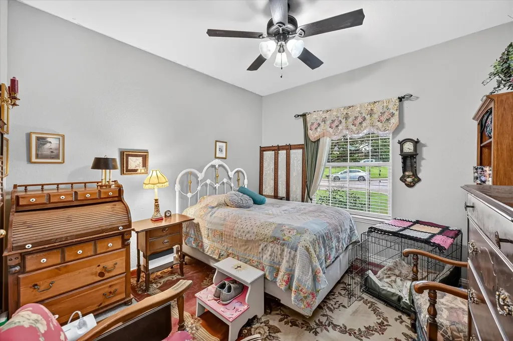 851 Bridle Path Burleson TX 76028