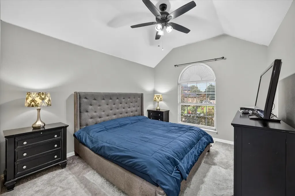 851 Bridle Path Burleson TX 76028