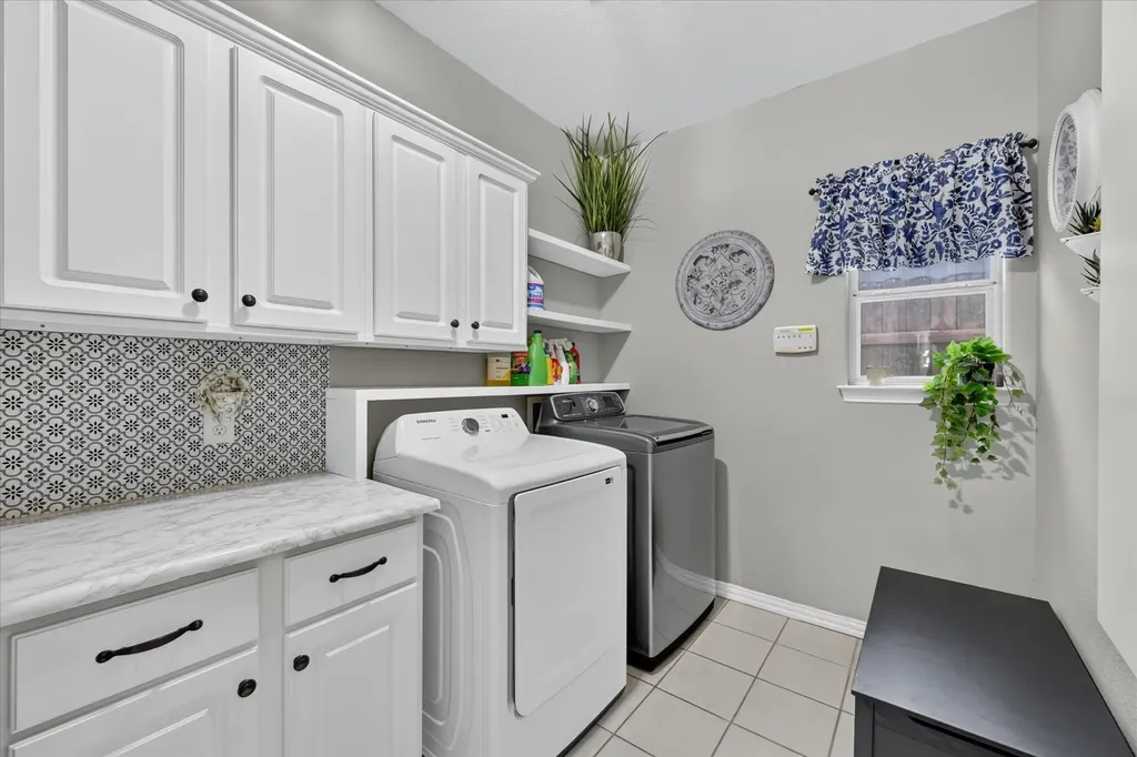 851 Bridle Path Burleson TX 76028