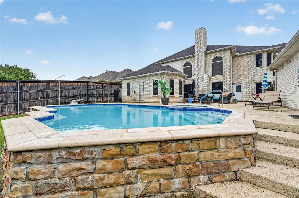 851 Bridle Path Burleson TX 76028