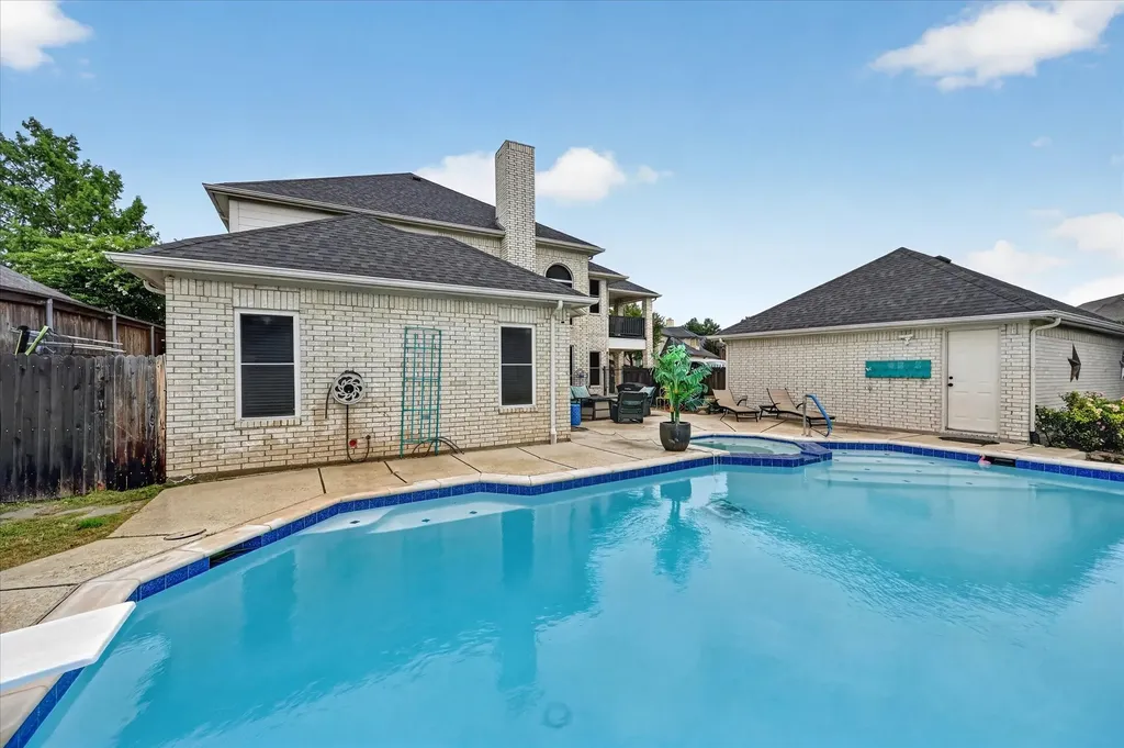851 Bridle Path Burleson TX 76028