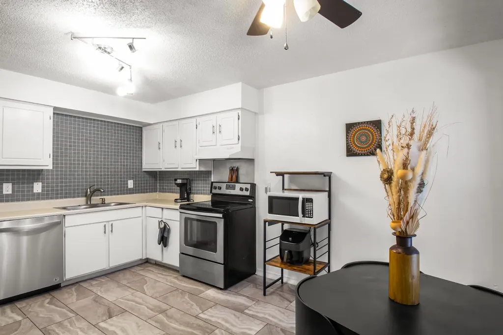 4414 Westminster Drive Irving TX 75038