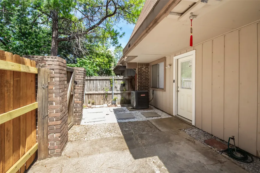 4414 Westminster Drive Irving TX 75038