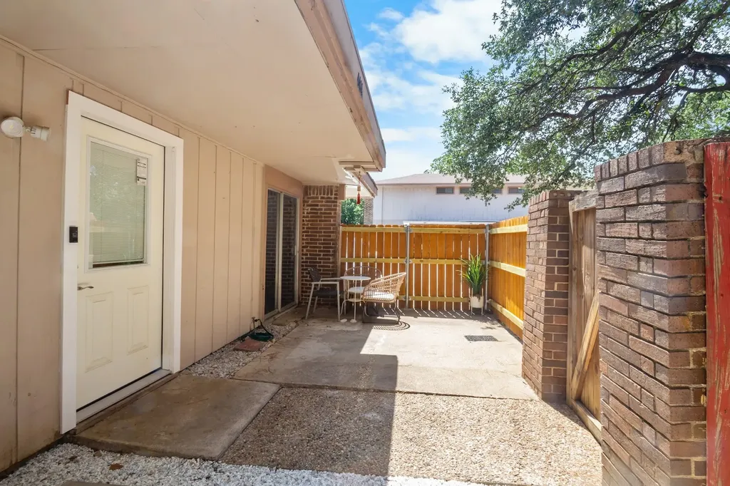 4414 Westminster Drive Irving TX 75038