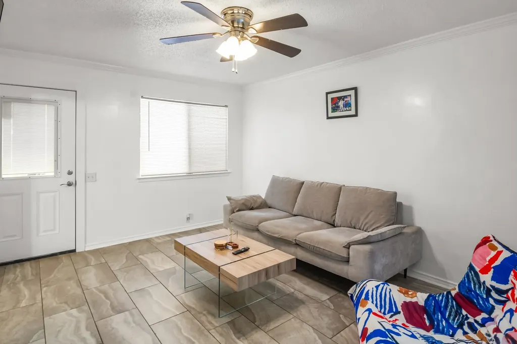 4414 Westminster Drive Irving TX 75038