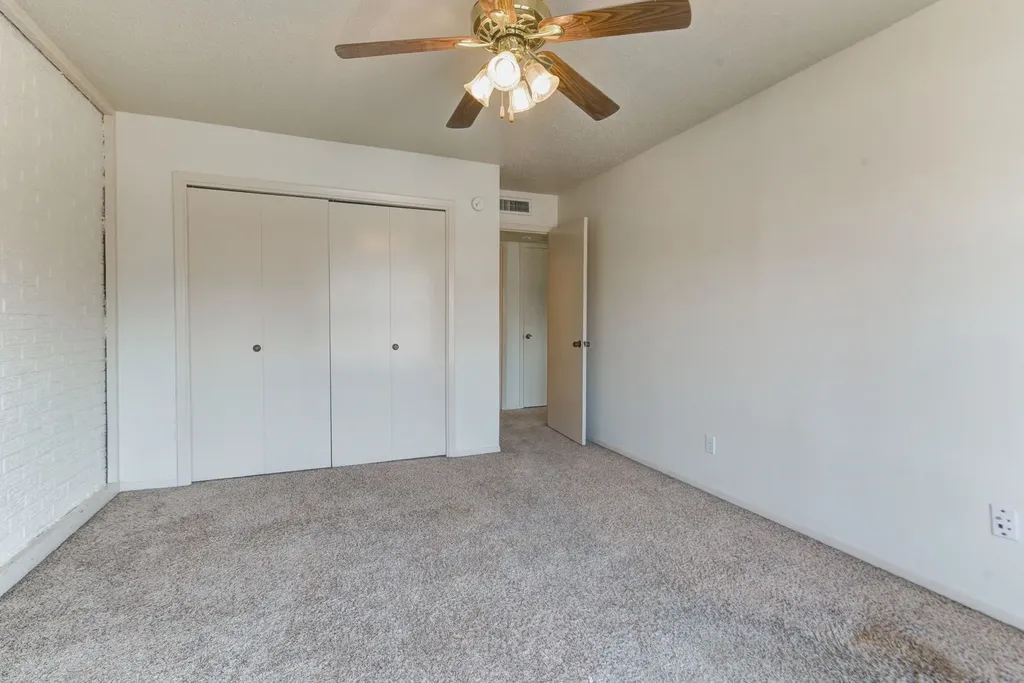 2012 Court Place Garland TX 75041