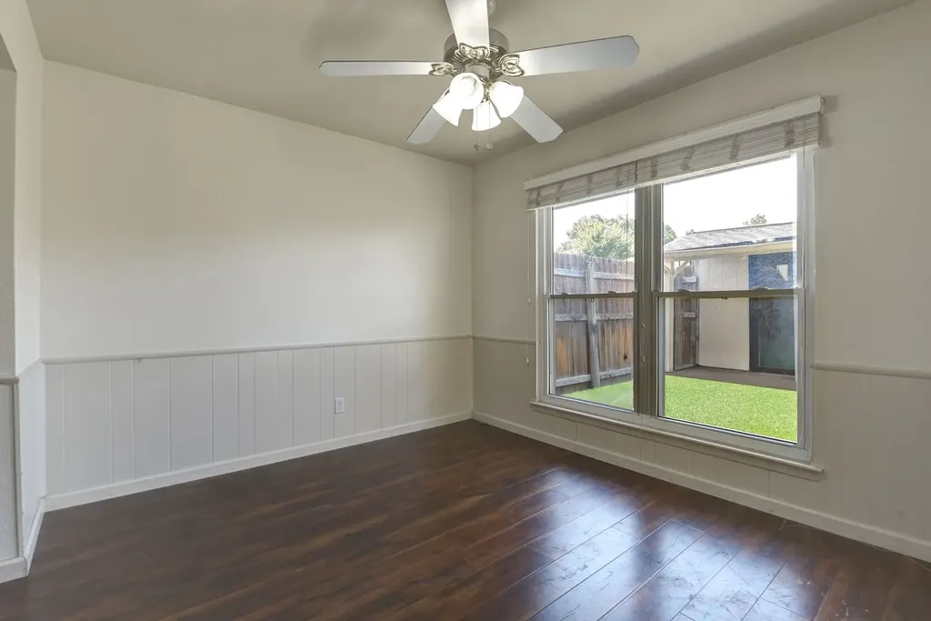 2012 Court Place Garland TX 75041