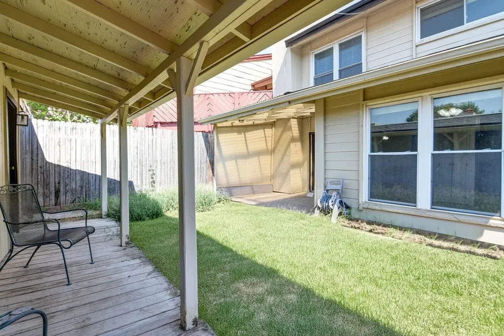 2012 Court Place Garland TX 75041
